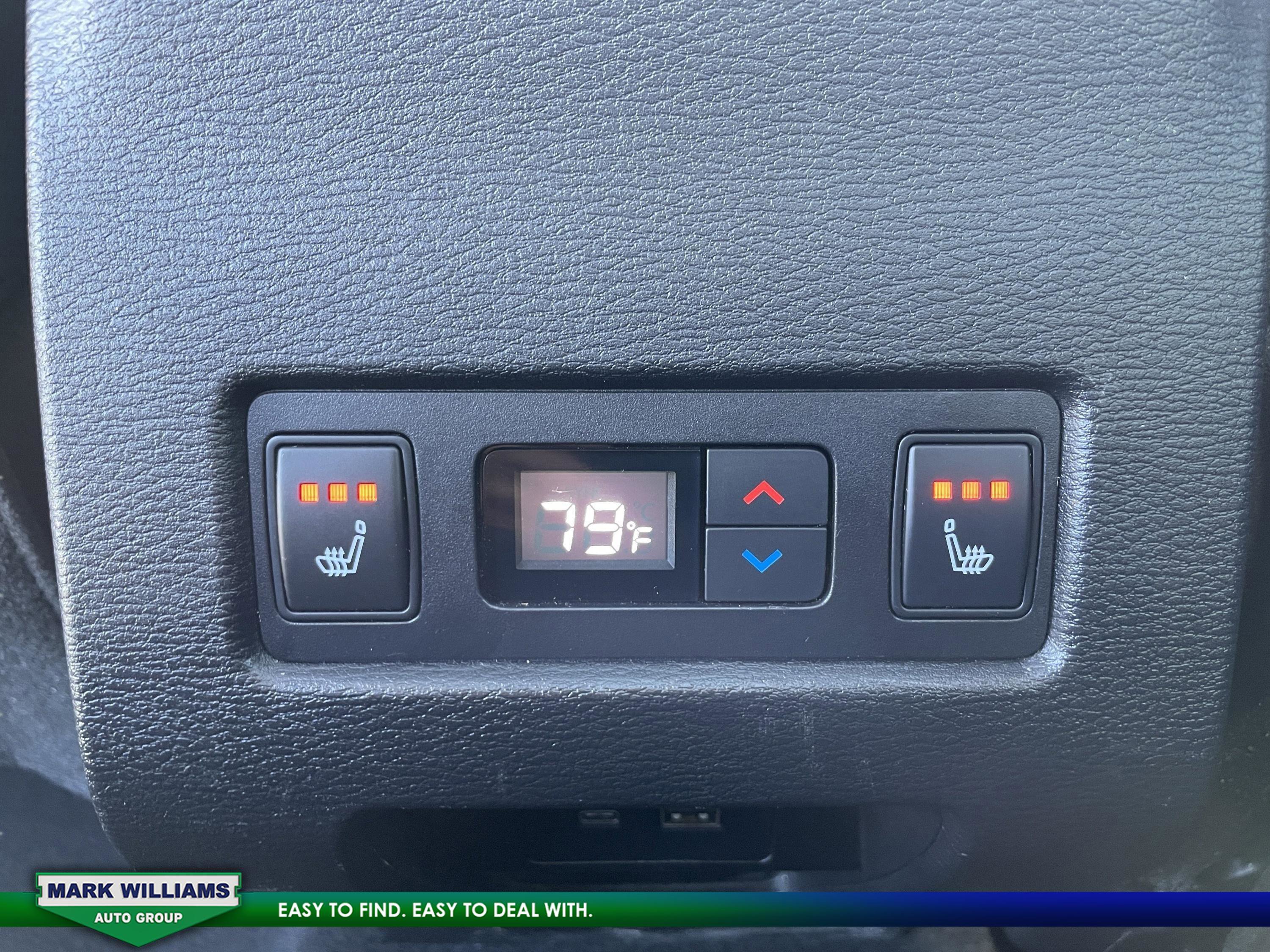 Used 2023 Mitsubishi Outlander SEL image 28