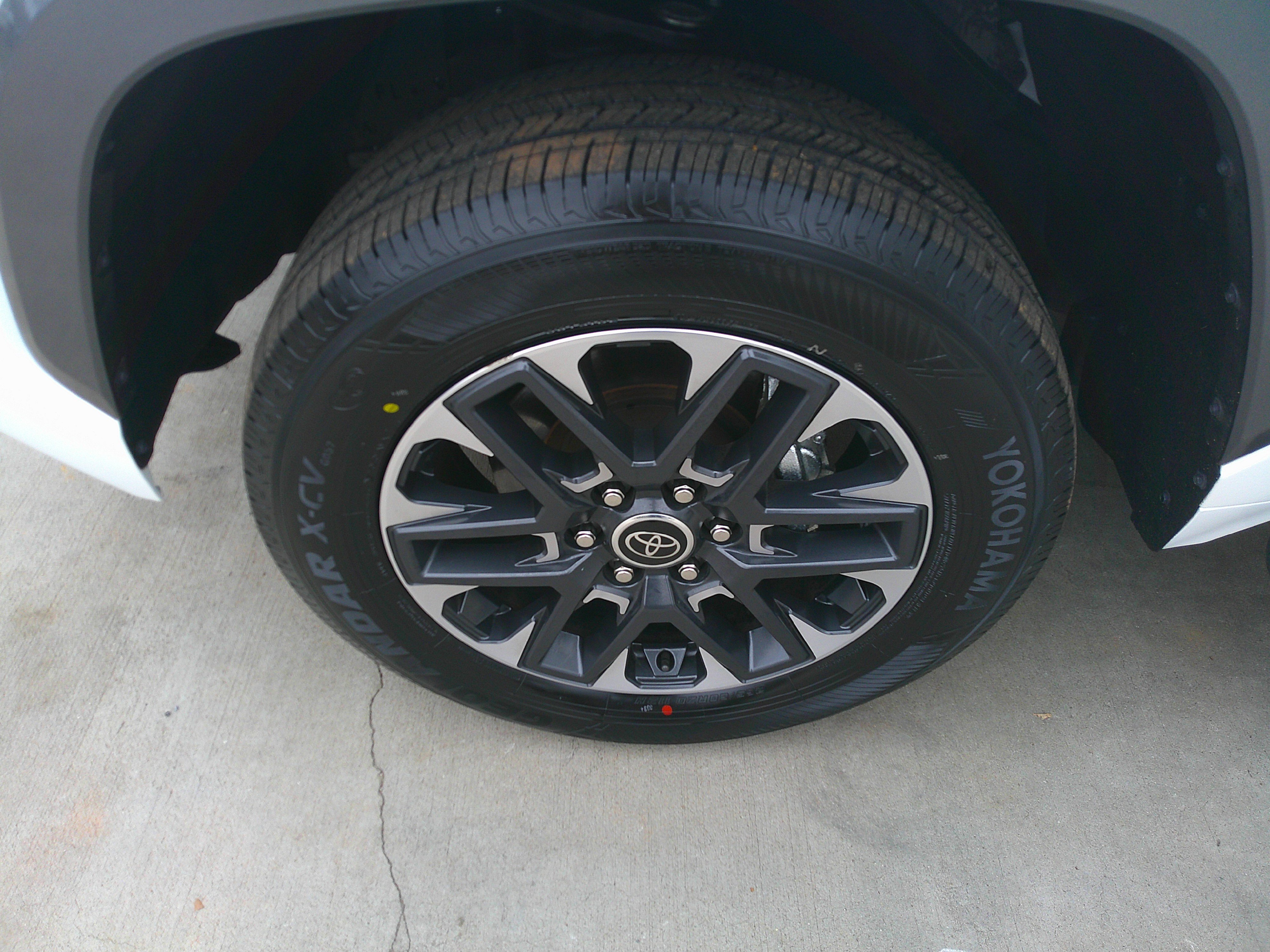 Used 2024 Toyota Tundra Limited image 16