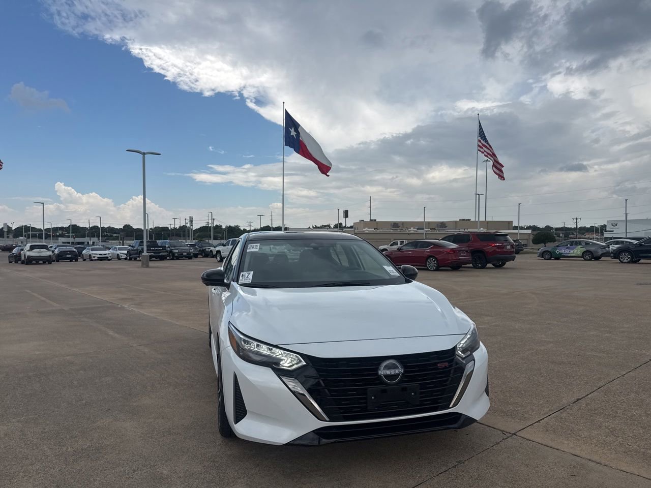 Certified 2025 Nissan Sentra SR w/ SR Premium Package FWD image 3