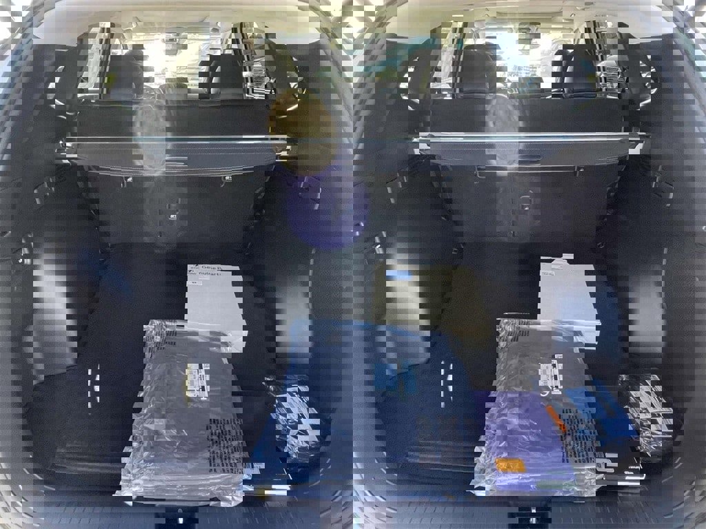 New 2026 Hyundai Tucson Limited image 8