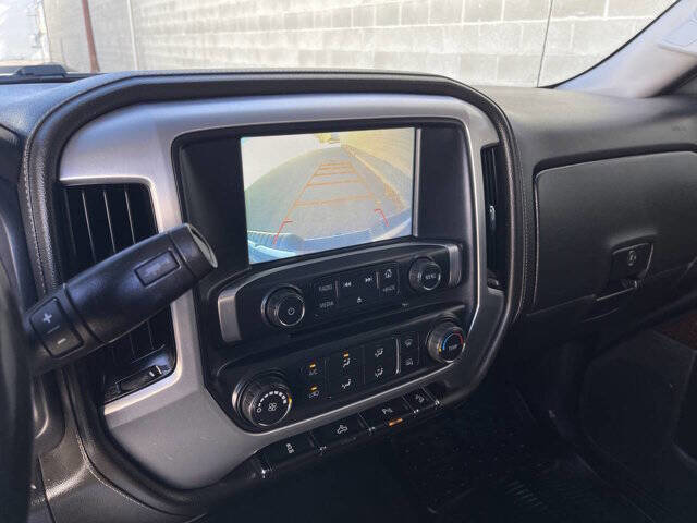 Used 2017 GMC Sierra 1500 SLE w/ Suspension Package, Off-Road AWD/4WD image 19