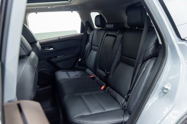 Used 2022 Nissan Rogue SL w/ SL Premium Package image 24