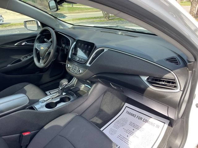 Used 2024 Chevrolet Malibu LT image 32