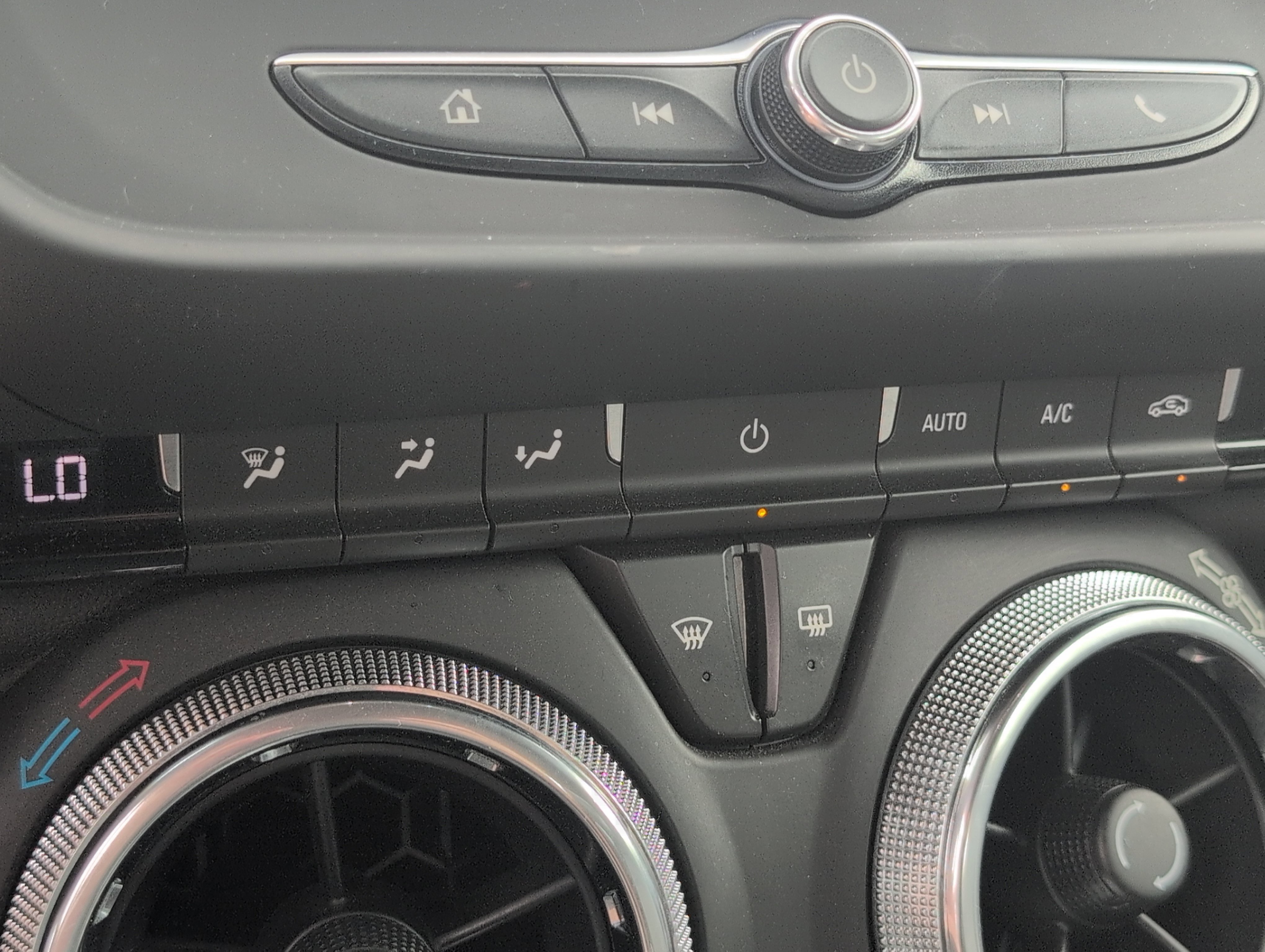 Used 2020 Chevrolet Camaro LT RWD image 20