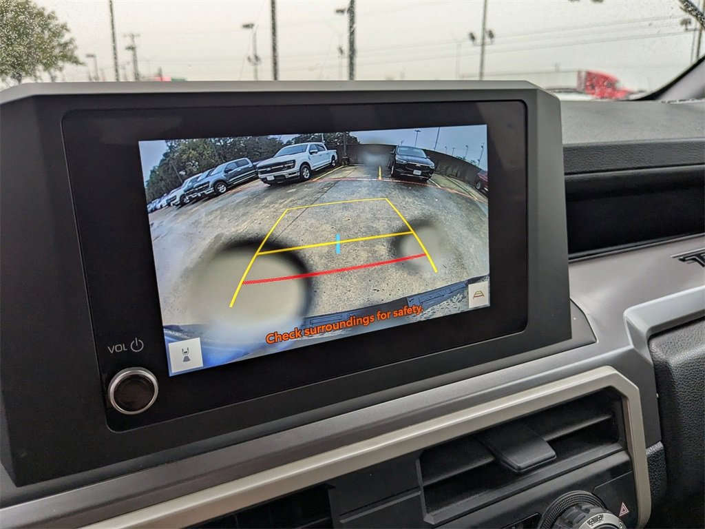 Used 2025 Toyota Tacoma TRD Off-Road image 21