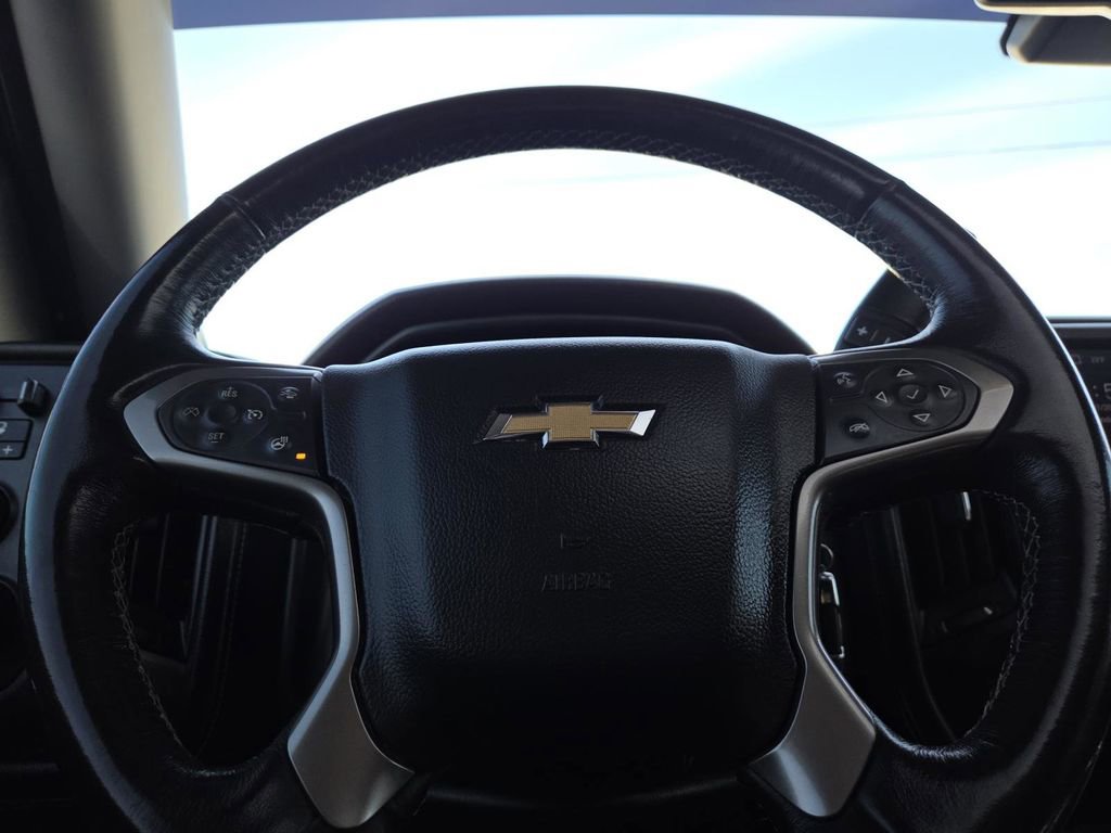Used 2018 Chevrolet Silverado 1500 High Country image 24