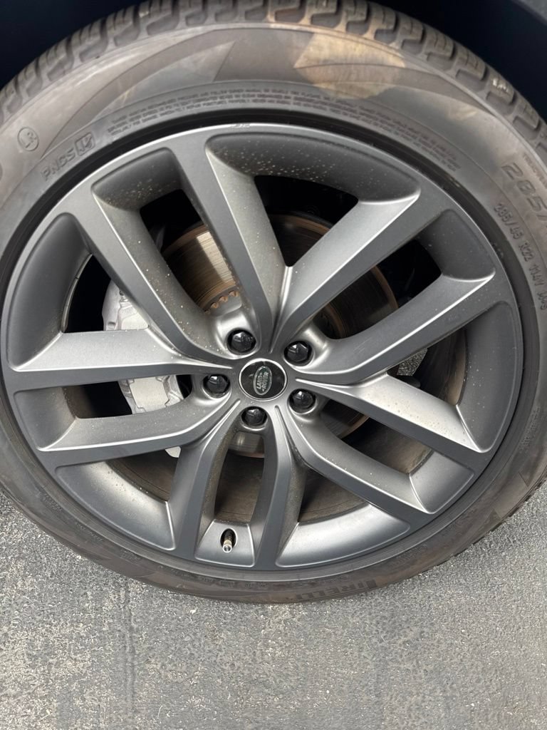 Certified 2025 Land Rover Range Rover Sport SE AWD/4WD image 6
