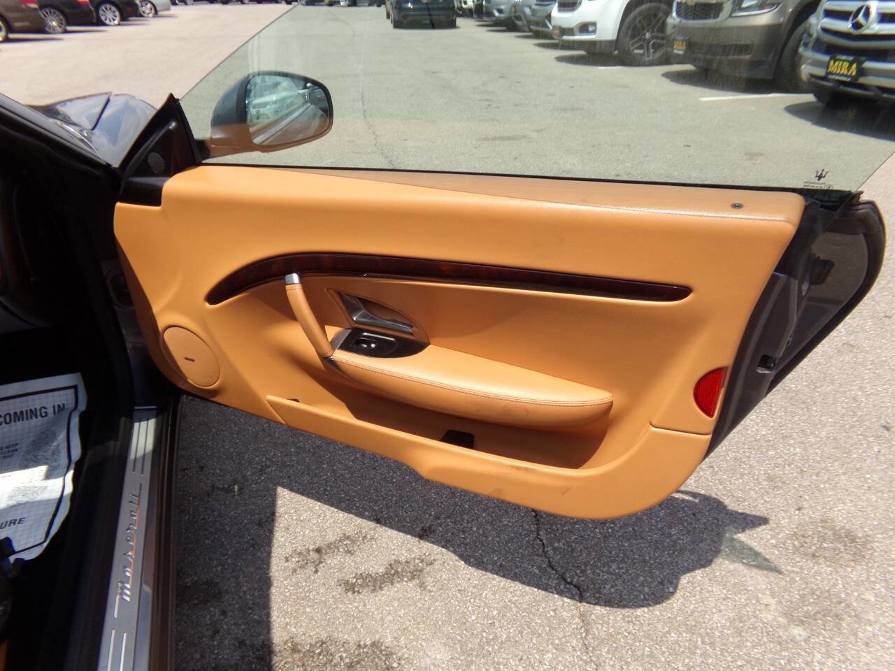 Used 2015 Maserati GranTurismo Base 2dr Convertible image 35