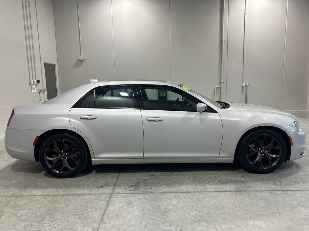 Used 2023 Chrysler 300 S image 5