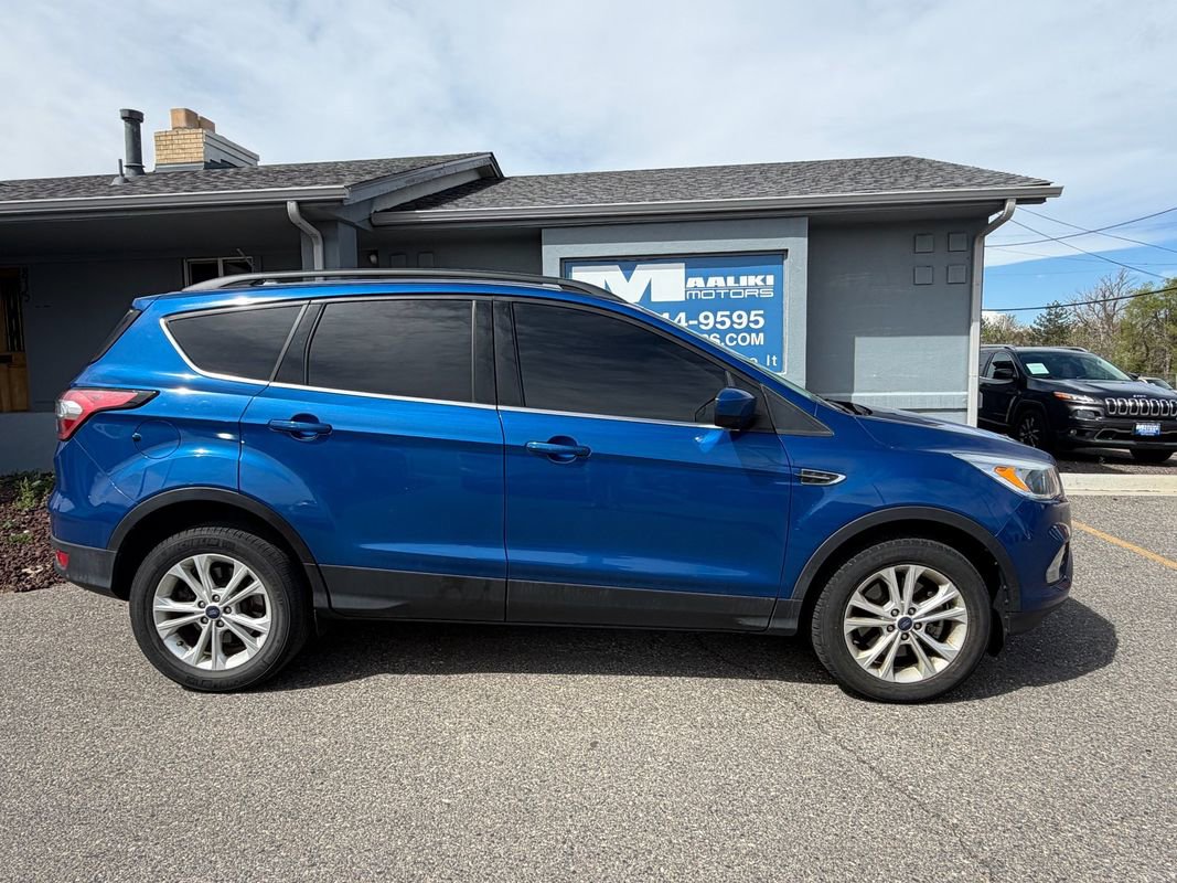 Used 2018 Ford Escape SE w/ SE Sync 3 Package image 9