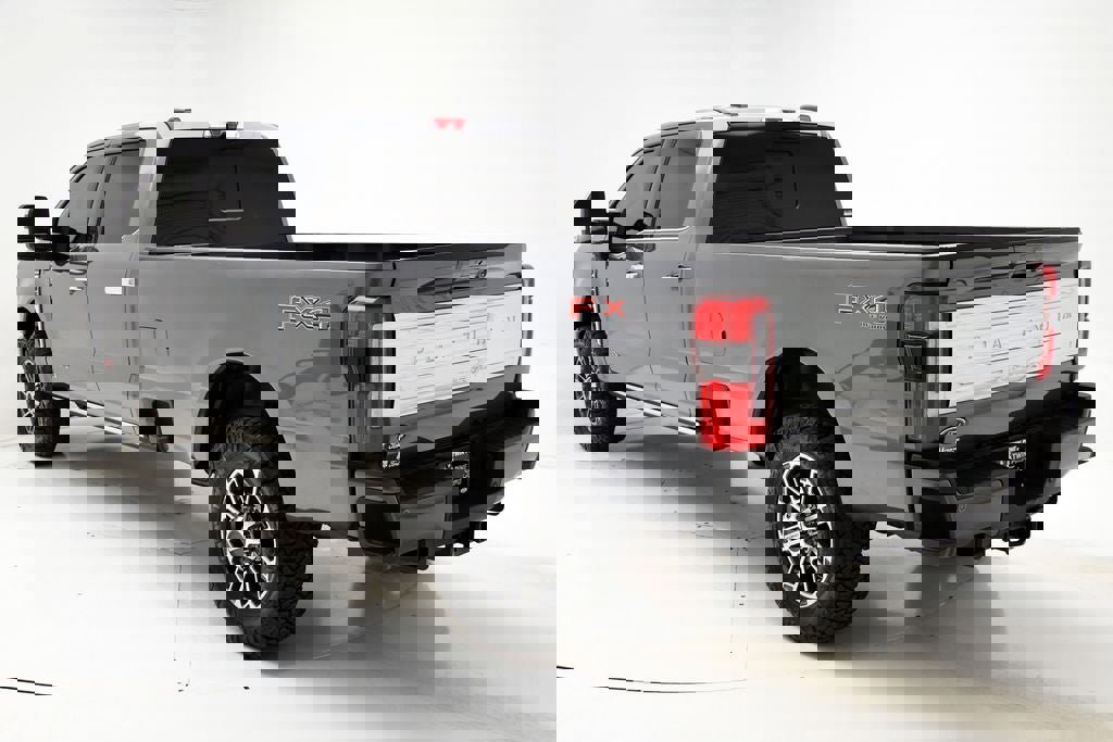 Used 2025 Ford F350 Platinum w/ Platinum Plus Package image 8