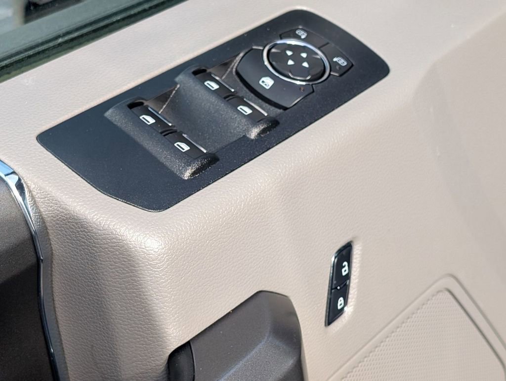 Used 2016 Ford F150 XLT w/ Equipment Group 302A Luxury image 23