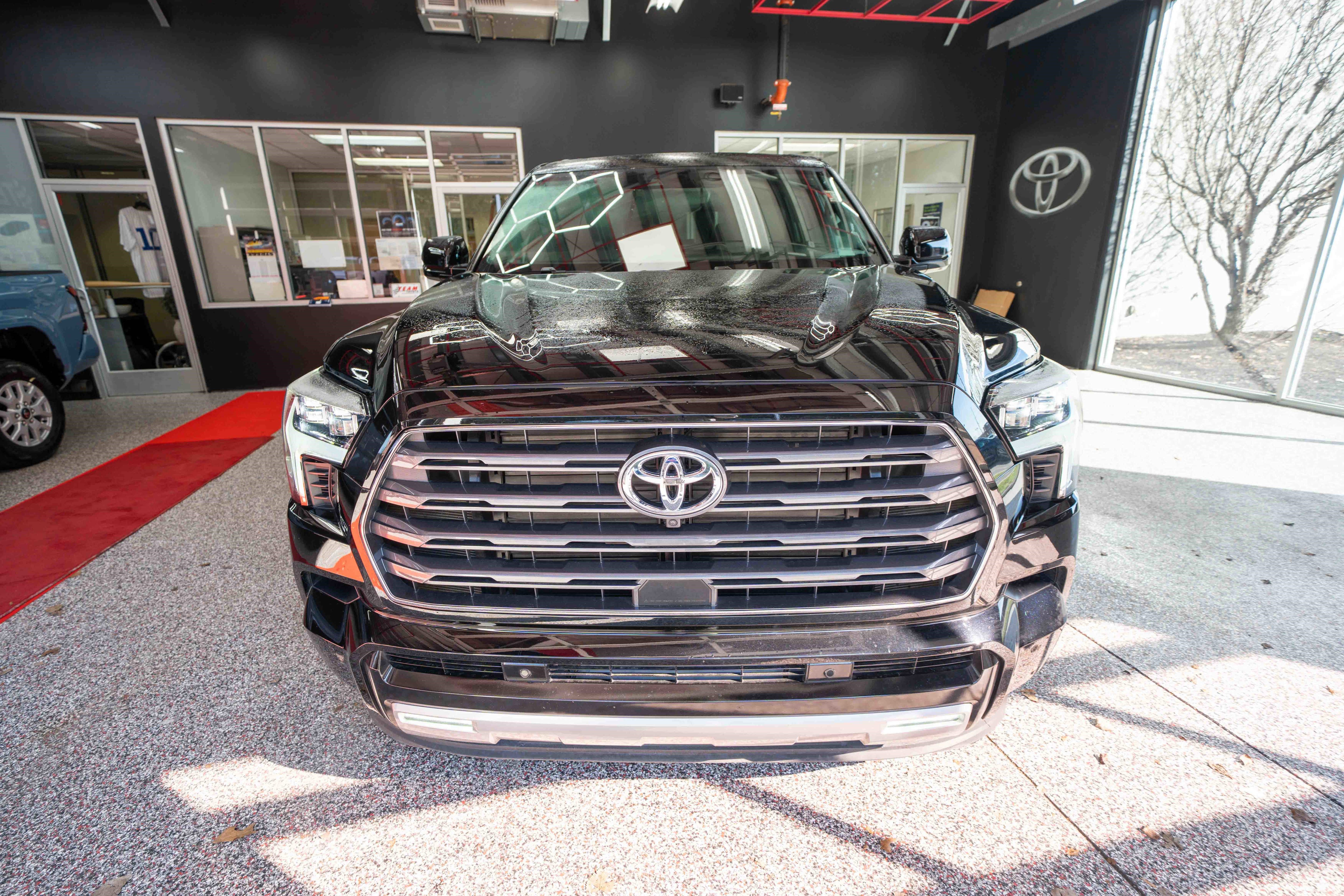 Used 2025 Toyota Sequoia Limited image 6