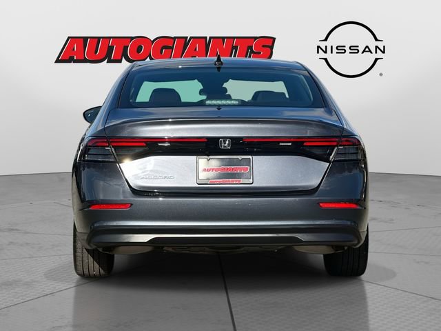 Used 2025 Honda Accord SE image 4