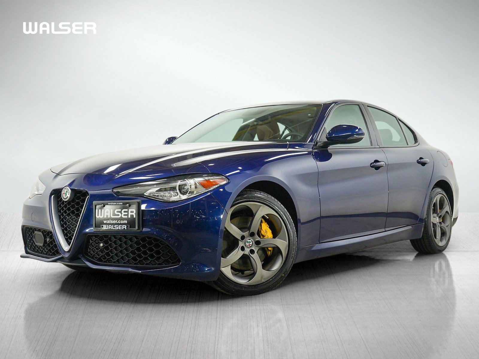 Used 2018 Alfa Romeo Giulia AWD image 1