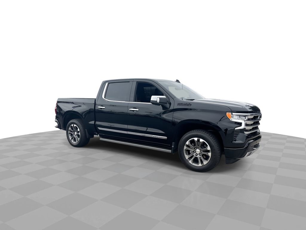 Used 2024 Chevrolet Silverado 1500 High Country w/ Technology Package image 3