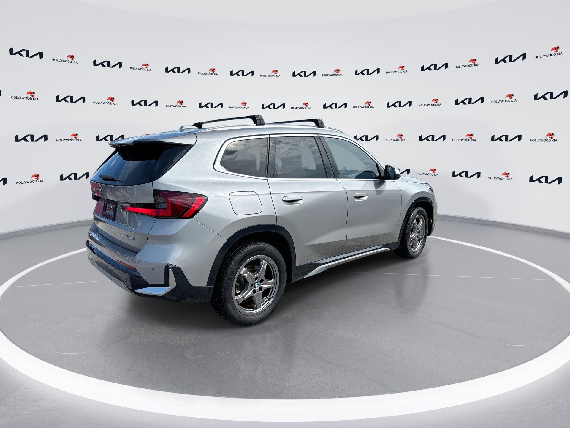 Used 2024 BMW X1 xDrive28i AWD/4WD image 8