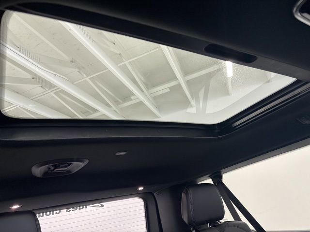 New 2026 Jeep Grand Wagoneer L 4WD w/ Premium Group I image 40