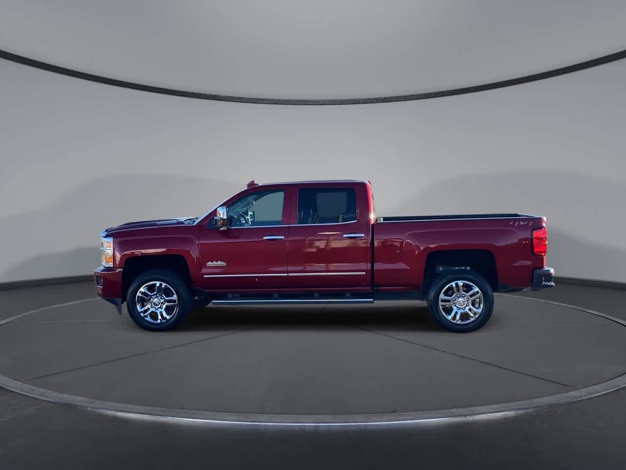 Used 2019 Chevrolet Silverado 2500 High Country w/ Duramax Plus Package AWD/4WD image 3
