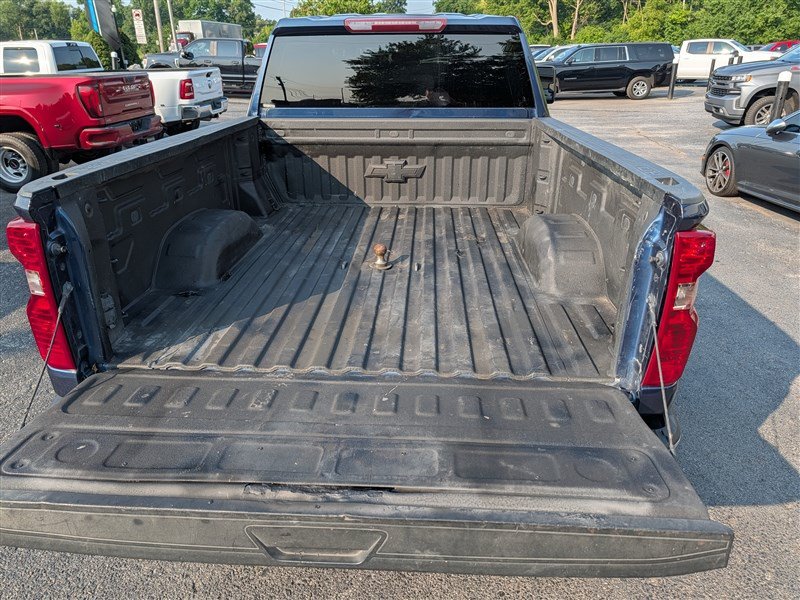 Used 2023 Chevrolet Silverado 2500 LT AWD/4WD image 13