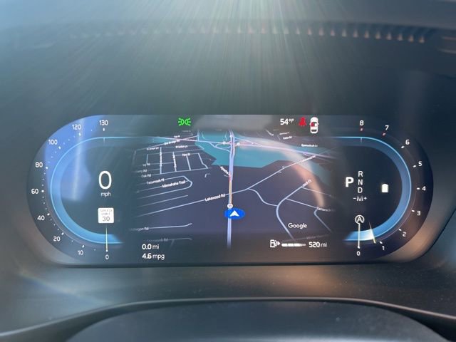 Certified 2025 Volvo XC40 B5 Plus AWD/4WD image 19