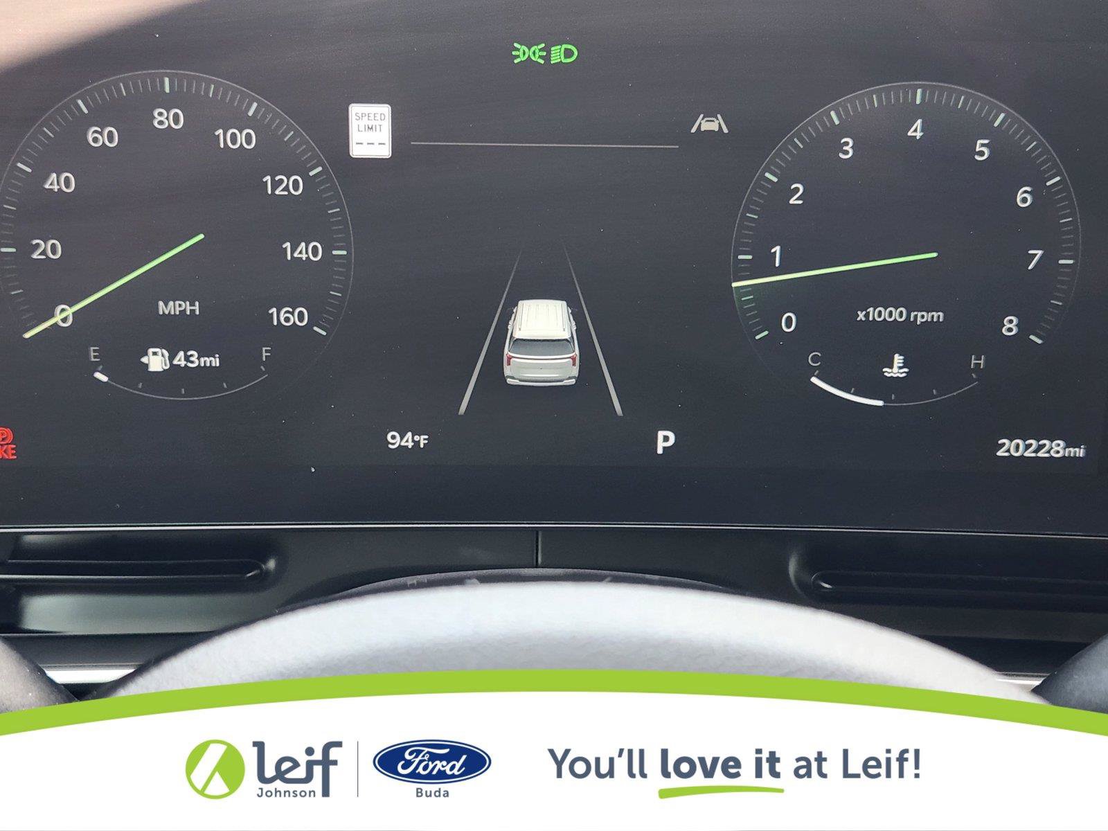 Used 2025 Kia Carnival SX Prestige FWD image 25