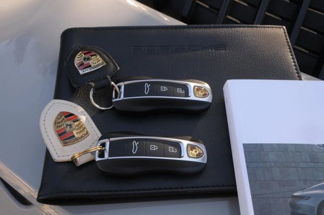 Used 2021 Porsche 911 Carrera S image 32