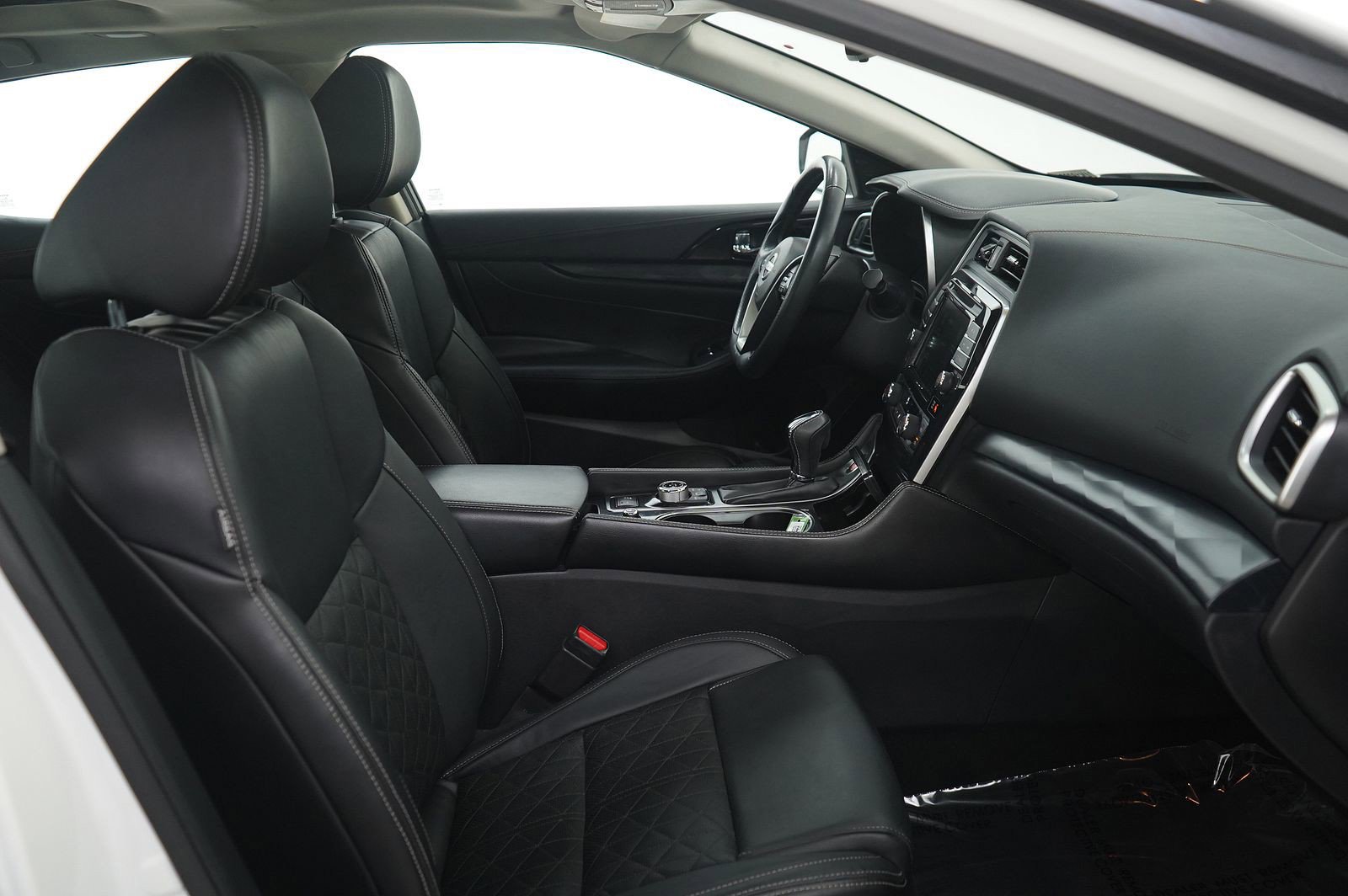 Used 2023 Nissan Maxima Platinum image 12