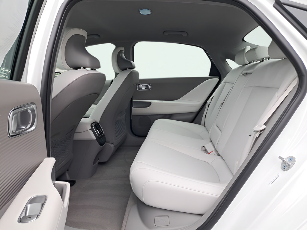 New 2025 Hyundai Ioniq 6 SEL AWD/4WD image 13