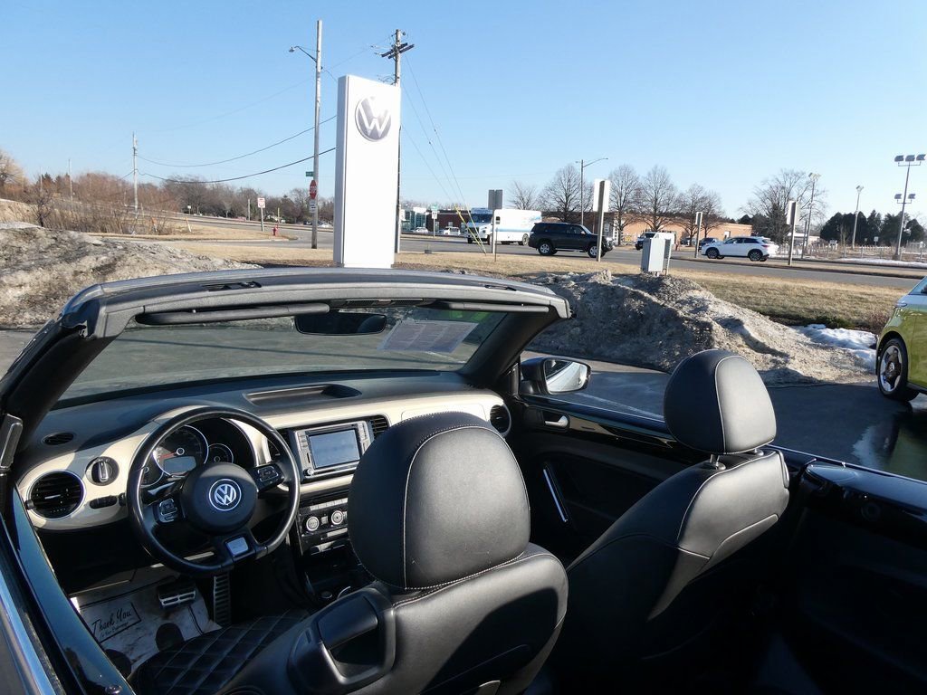Used 2019 Volkswagen Beetle 2.0T SE image 18