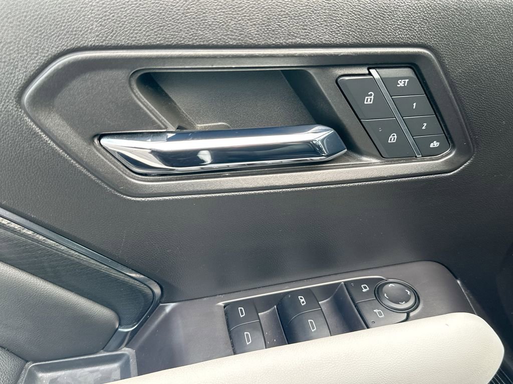 Used 2023 GMC Canyon AT4X image 15