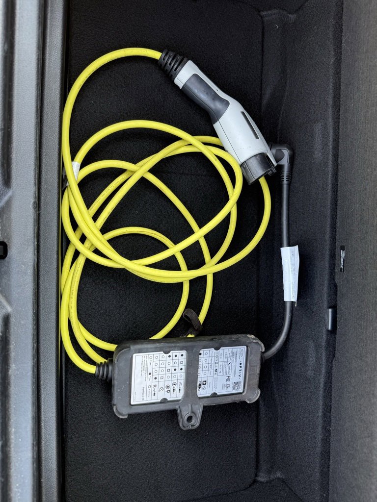 Used 2022 MINI Cooper SE image 3