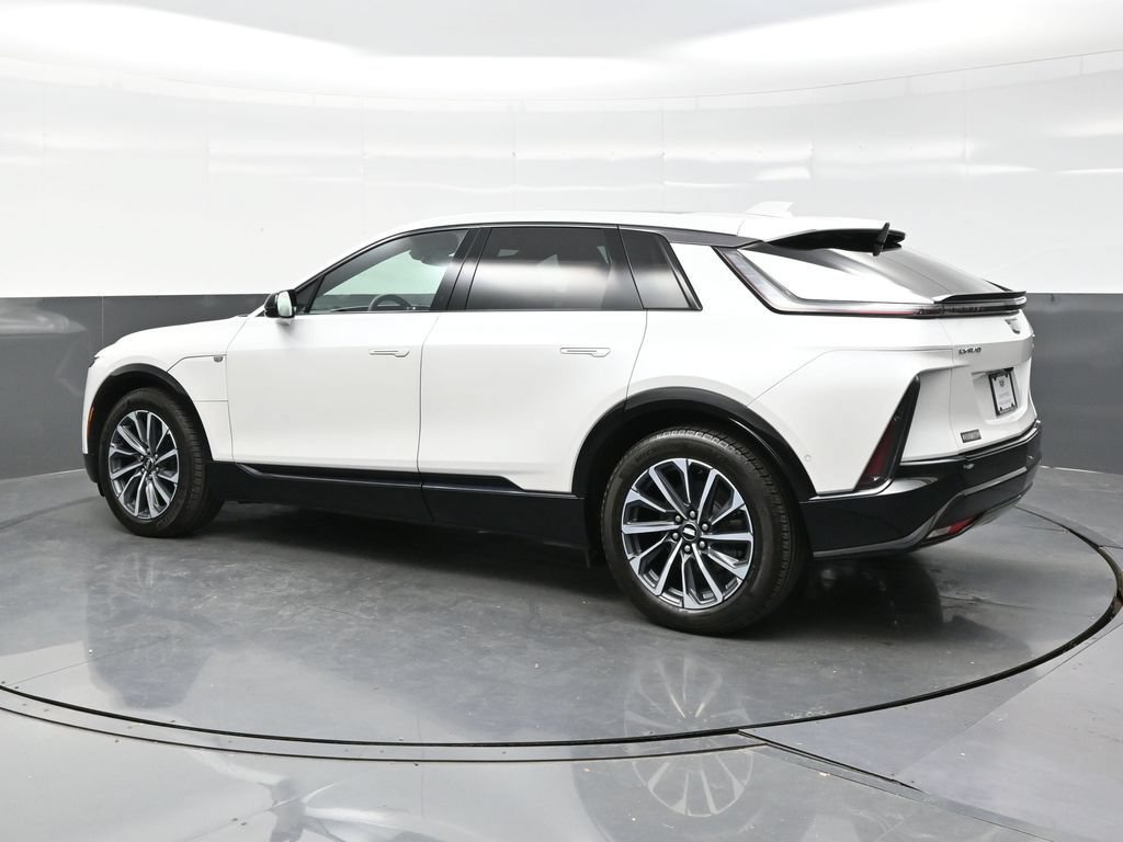 Certified 2024 Cadillac Lyriq Sport AWD/4WD image 4