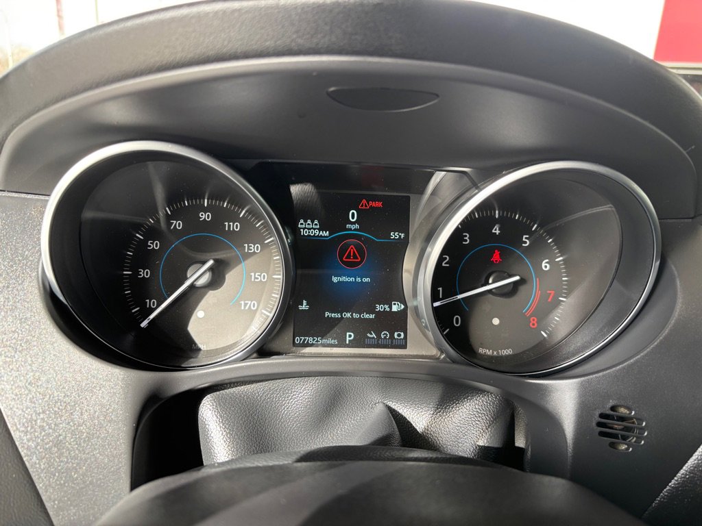 Used 2019 Jaguar F-PACE Premium image 10