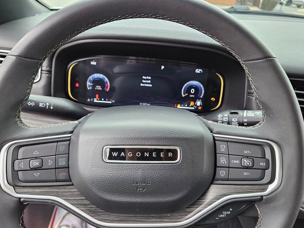 Used 2023 Jeep Wagoneer Series II image 22