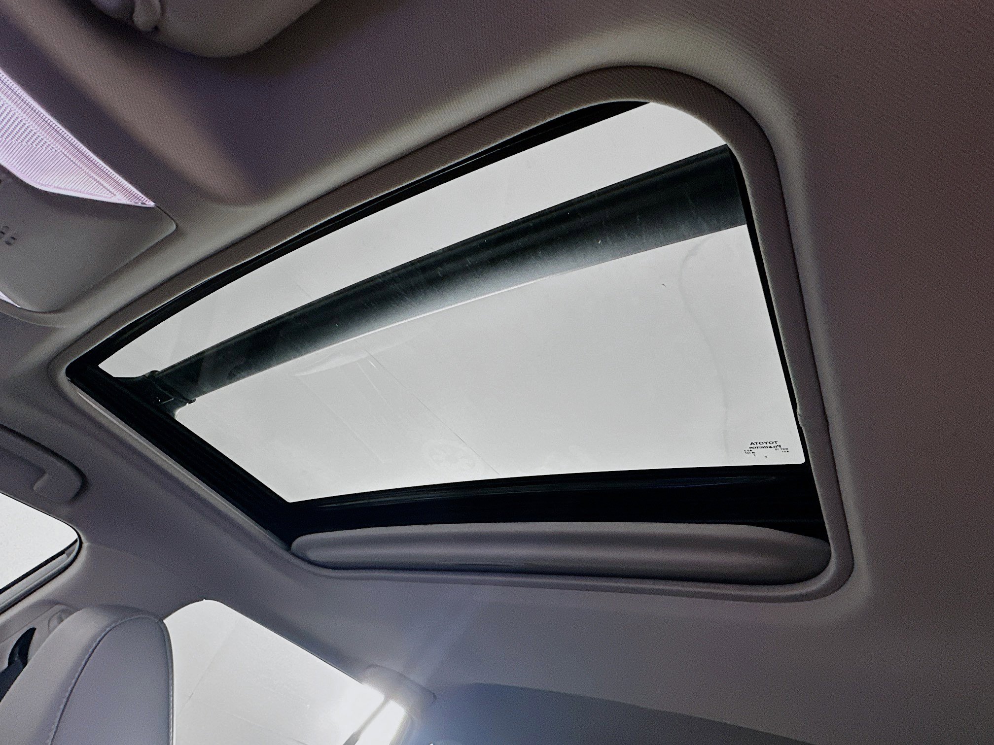 Used 2025 Toyota RAV4 Limited w/ Advanced Technology Package image 26