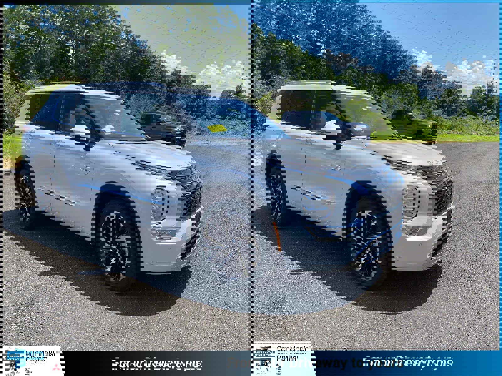 New 2025 Mitsubishi Outlander SEL