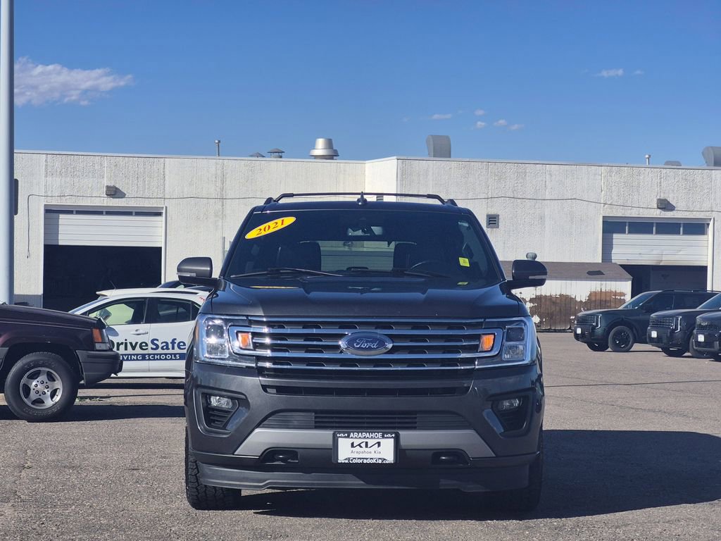Used 2021 Ford Expedition XLT image 3
