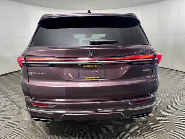 Used 2025 Buick Enclave Avenir w/ Trailering Package, 5000 lbs. image 4