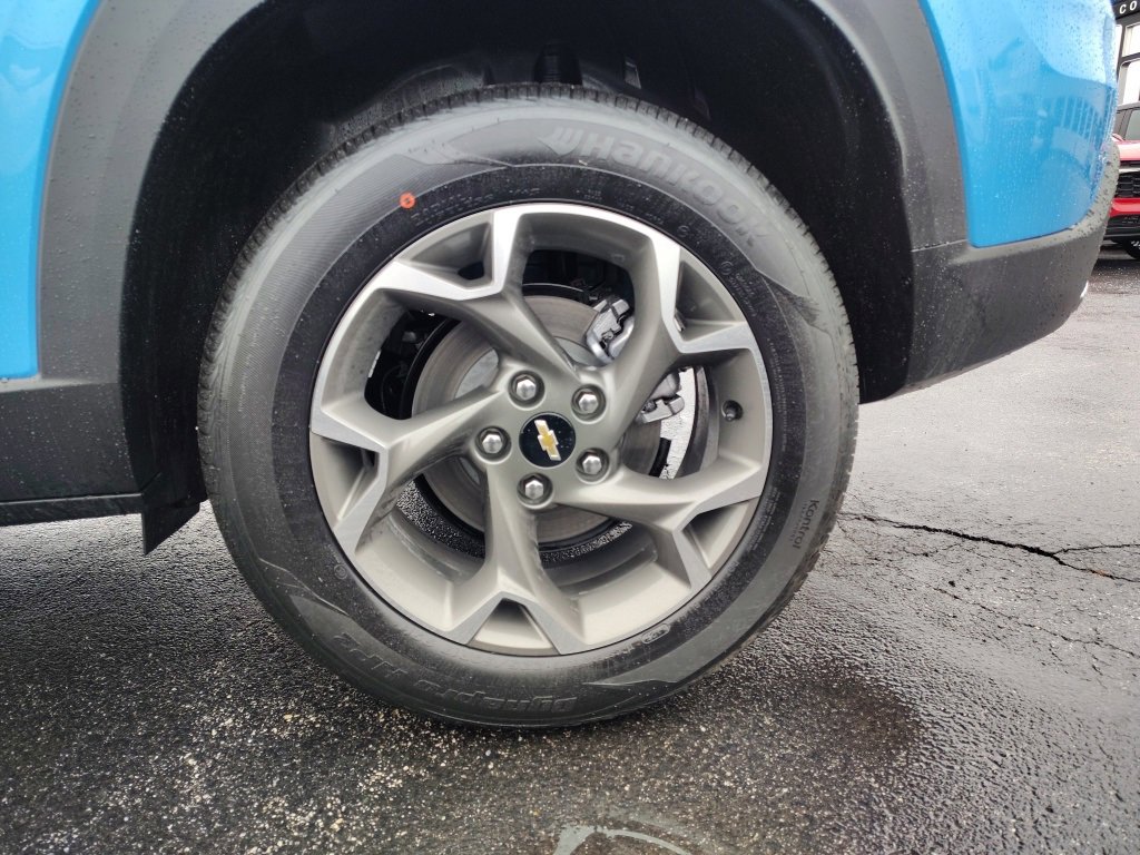 New 2026 Chevrolet Trax LT w/ Driver Confidence Package image 9