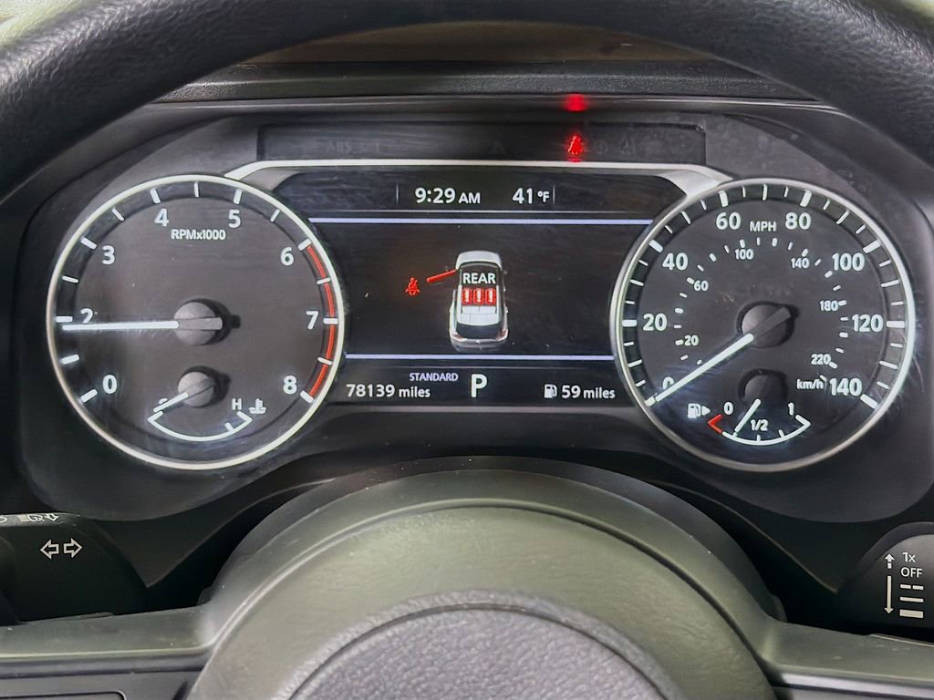 Used 2023 Nissan Rogue S image 15
