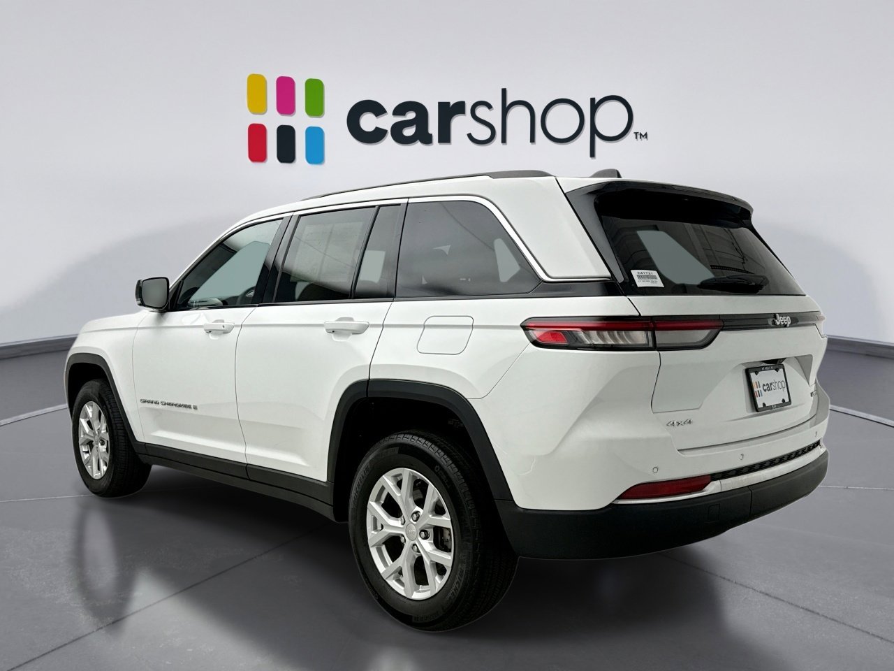 Used 2023 Jeep Grand Cherokee Limited AWD/4WD image 3