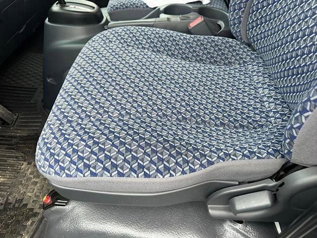 Used 2023 Chevrolet Low Cab Forward 5500XD image 8