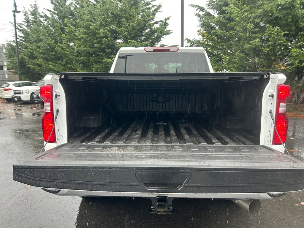 Used 2025 Chevrolet Silverado 3500 LT image 24