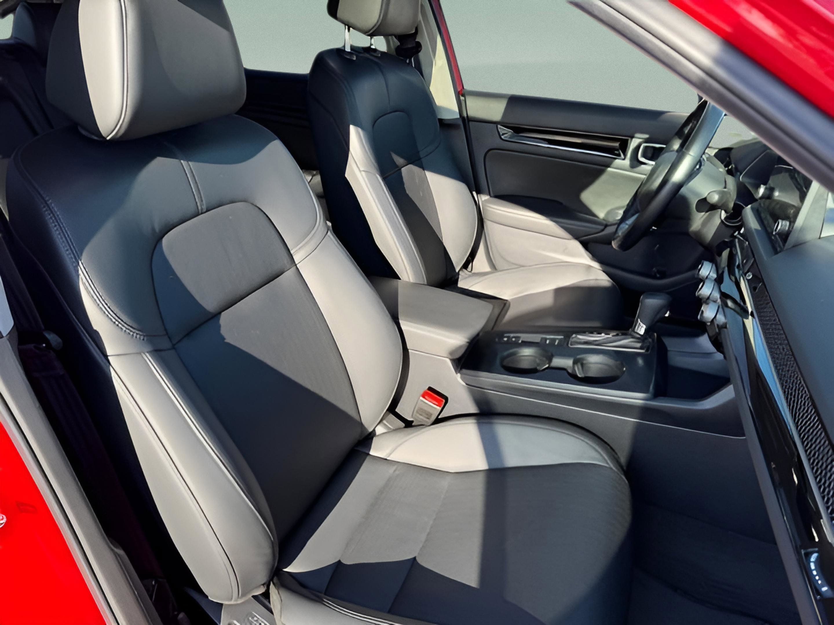 Used 2024 Honda Civic EX-L image 29
