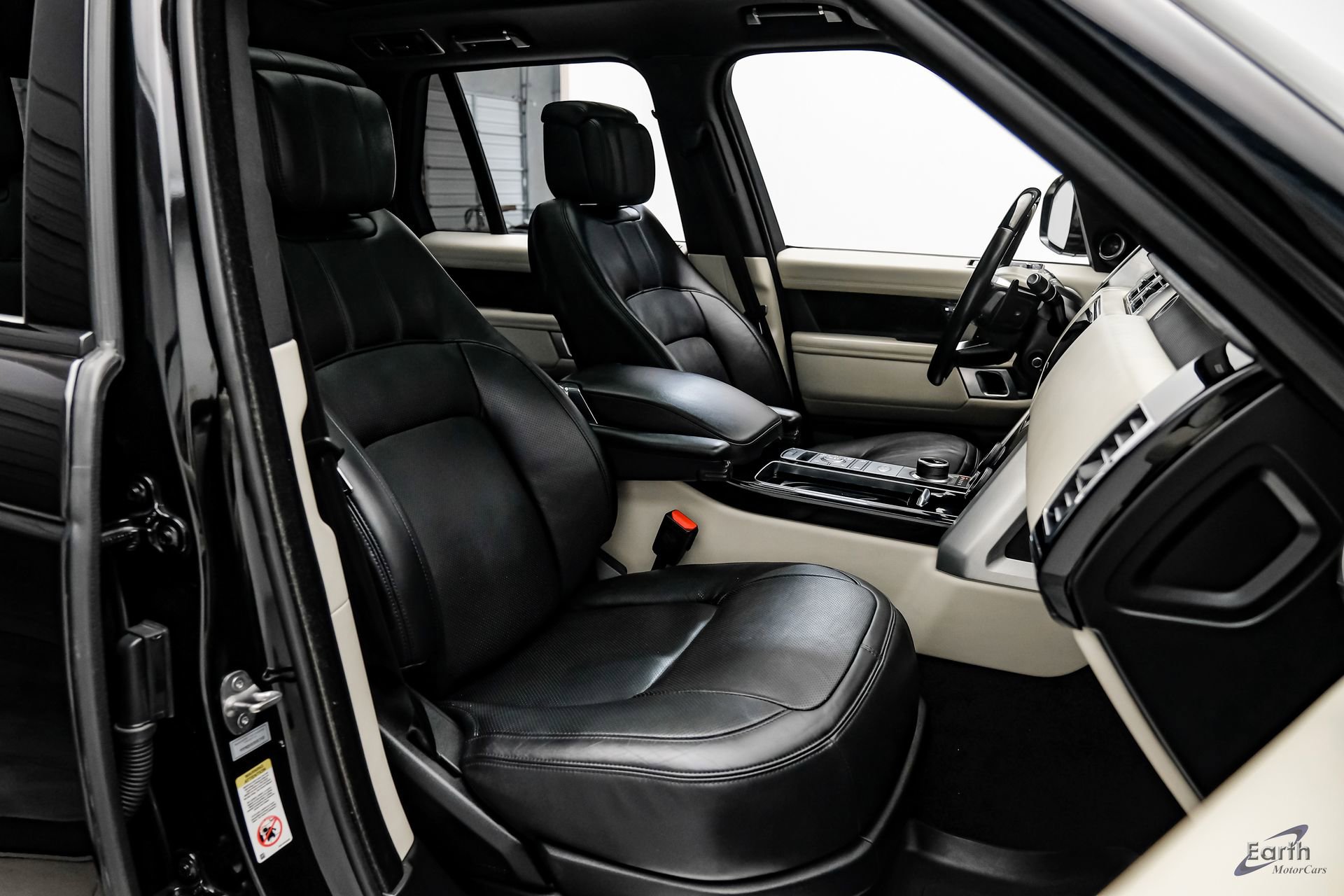 Used 2022 Land Rover Range Rover Westminster Edition image 48