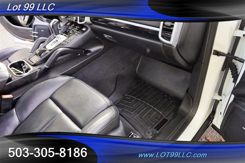 Used 2017 Porsche Cayenne Platinum Edition AWD/4WD image 35