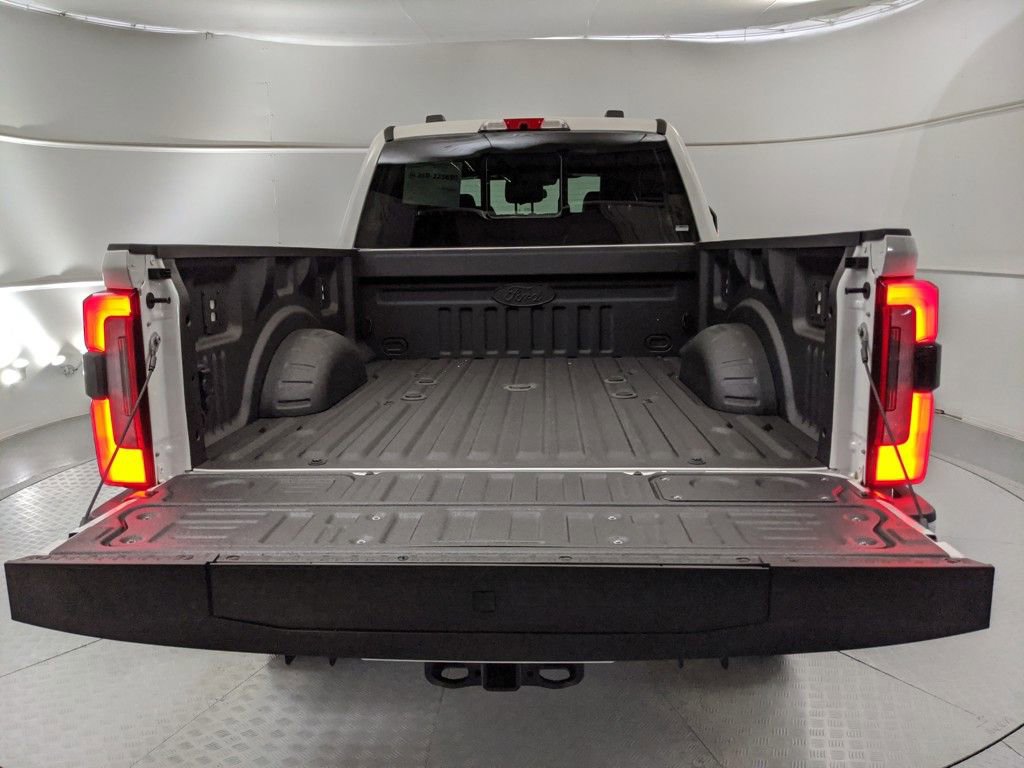 New 2025 Ford F250 Platinum w/ Tremor Off-Road Package image 24