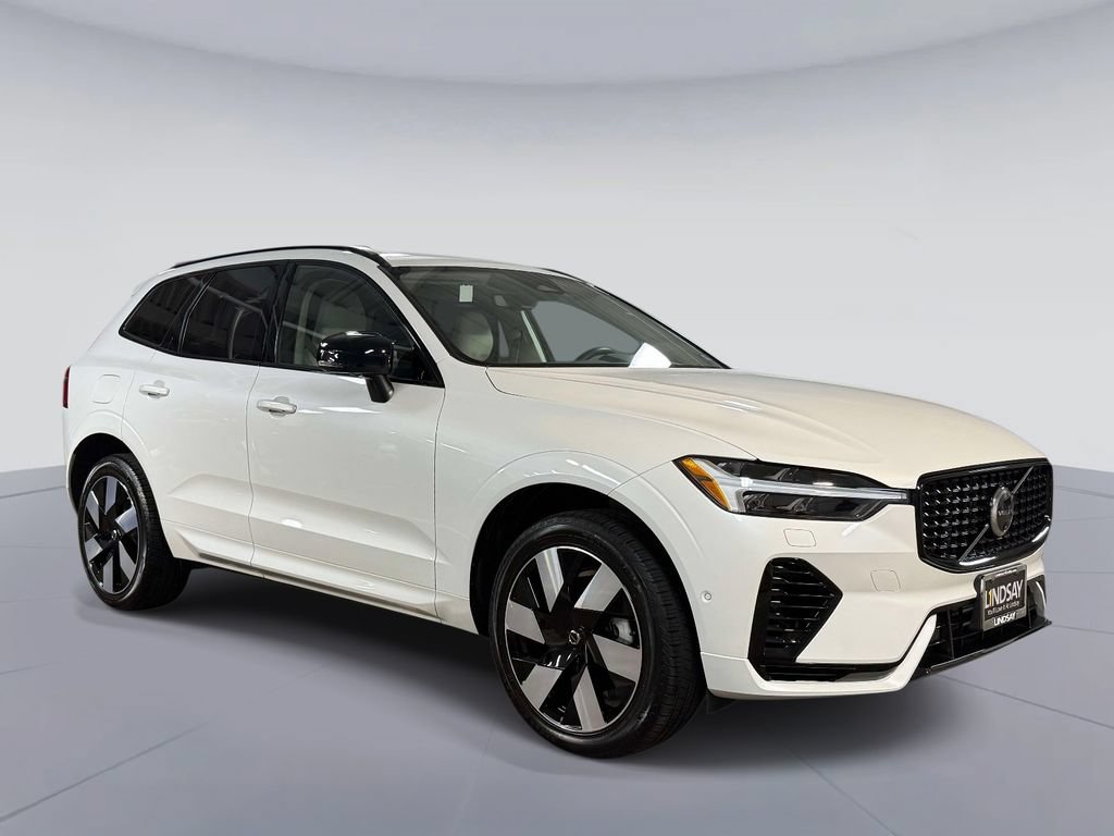 Used 2025 Volvo XC60 T8 Plus w/ Protection Package Premier AWD/4WD image 9