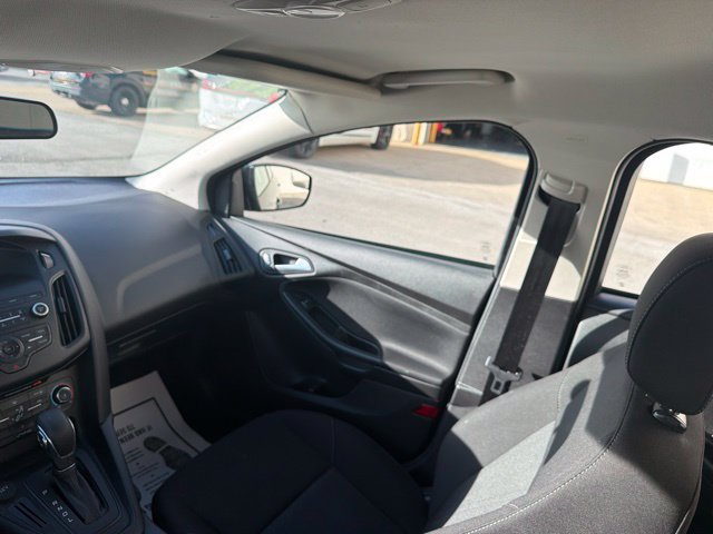 Used 2018 Ford Focus SE FWD image 19